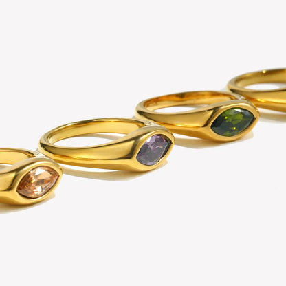 Belle Horse Eye Seal Rings